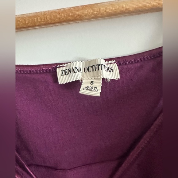 💝Zenana Outfitters Women’s Camisole -Size Small 💝 - Picture 3 of 4